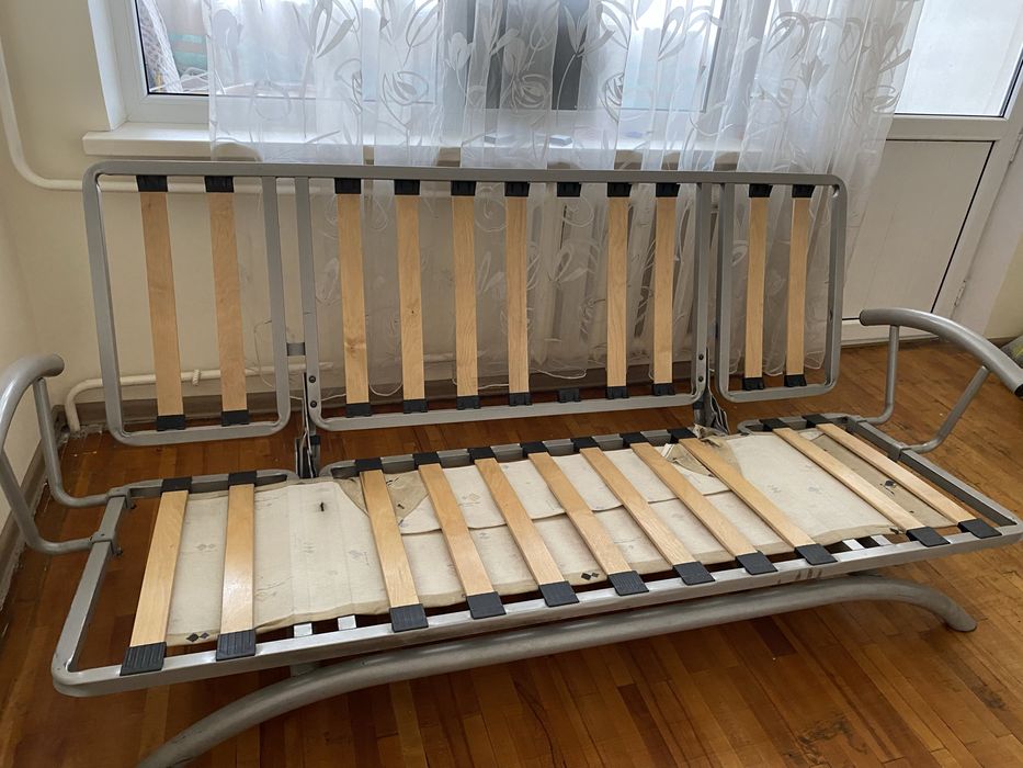 Железный диван раздвижной