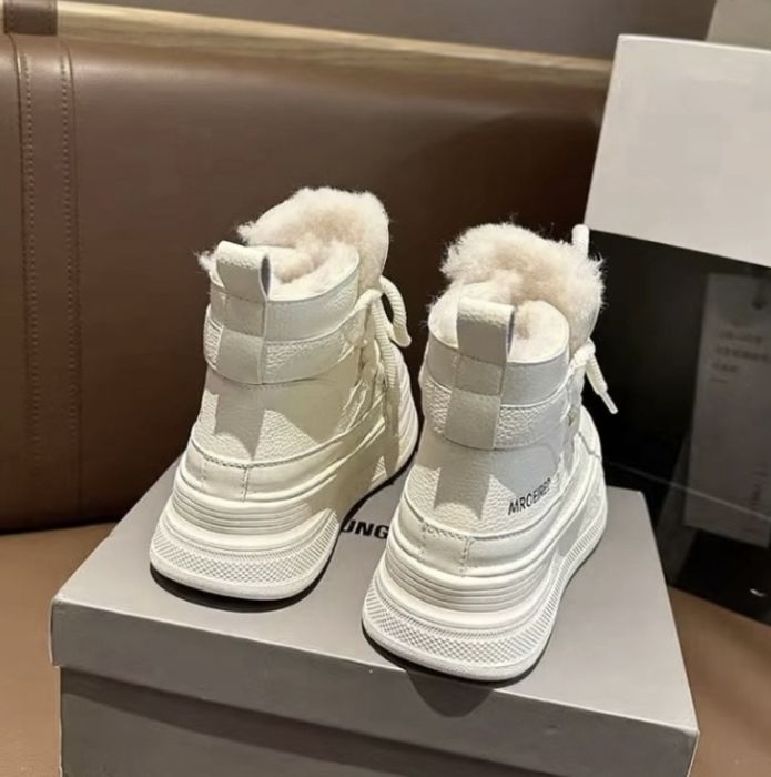 Продам ботиночки