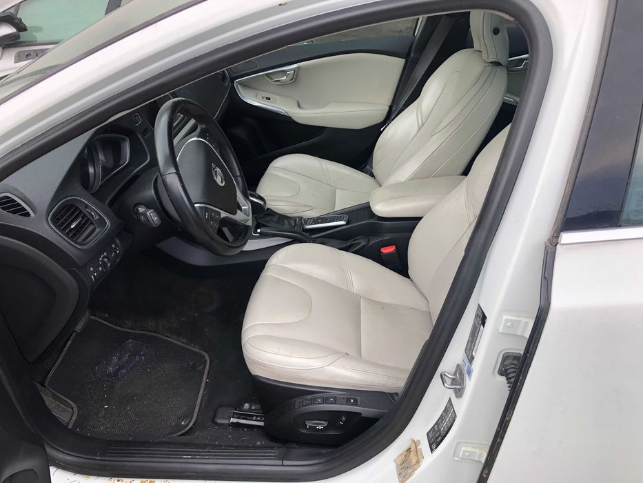 Dezmembrari Volvo V40 2.0 Benzina 2014  B5204T9 Automat TF-80SD