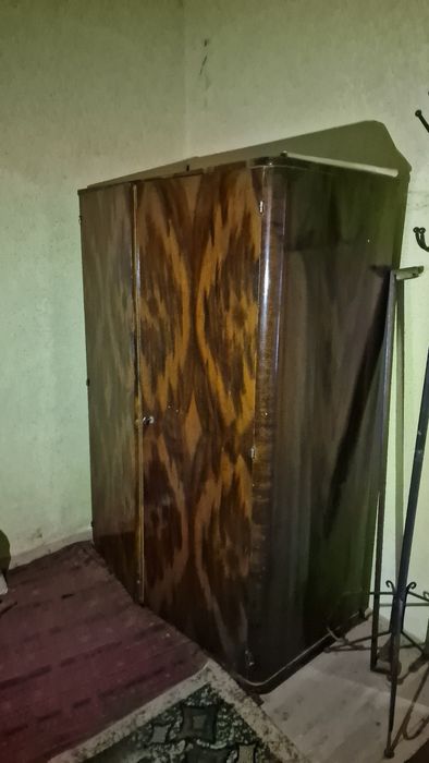 Mobila veche  de vanzare