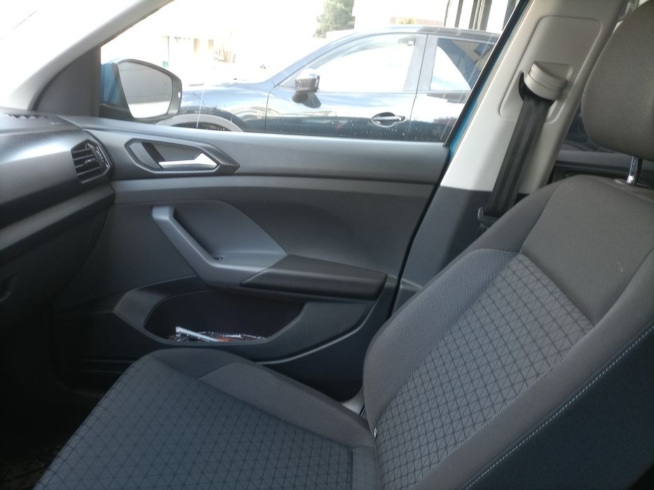 Почти нов автомобил