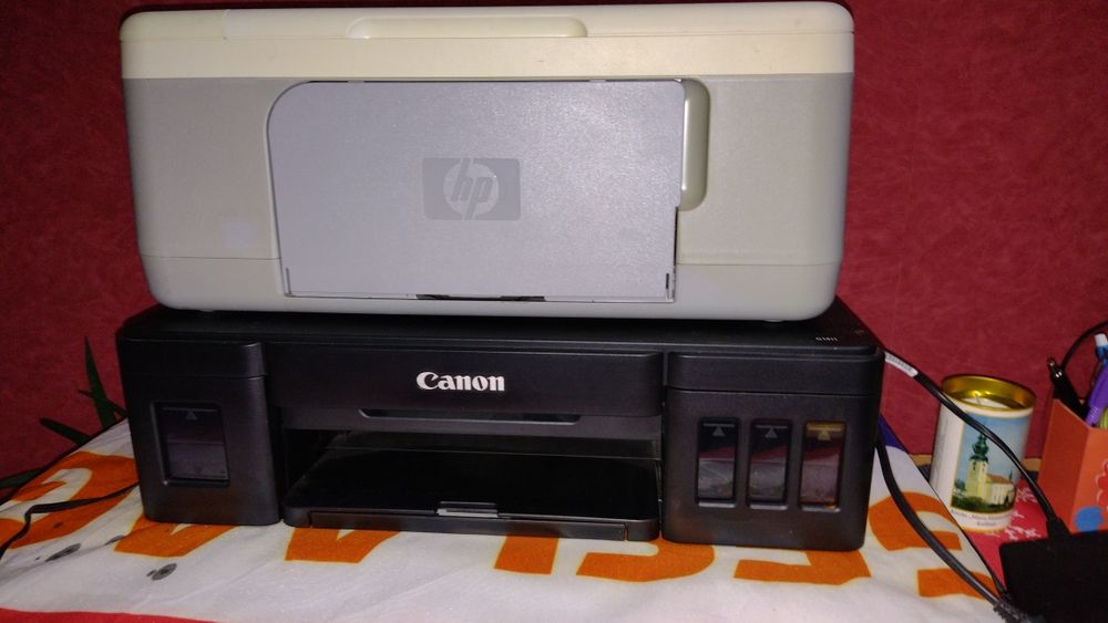Принтери два продавам
