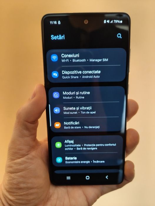 Samsung A72, cu zoom optic & stabilizare optică