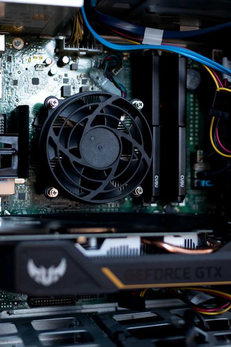 Компютър Intel Core i7-6700 (NVIDIA GeForce GTX 1650 4 GB). RAM: 16 GB DDR4