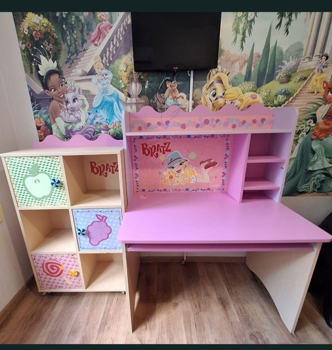 Обзавеждане за детска стая /момиче