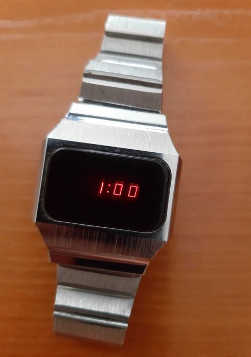 Часовник TIMEX H Cells