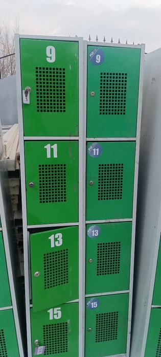 Шкаф металлический, сумочный ящик