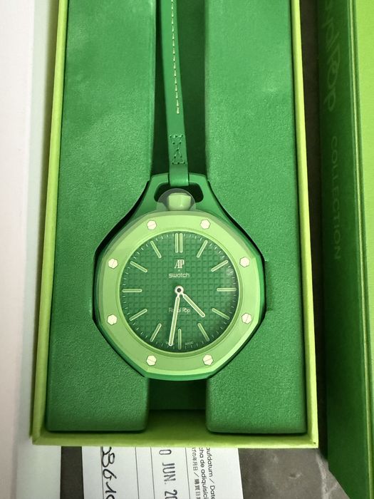 AP x Swatch Royal Pop Green Eight