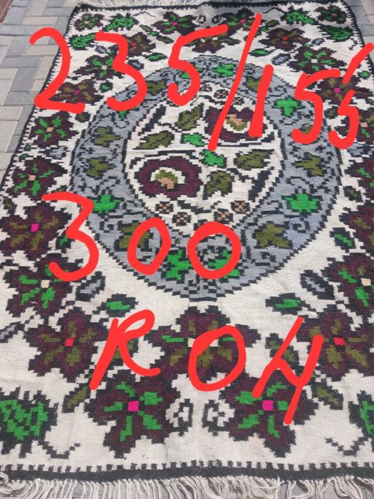 Vând covoare lână  vechi, țesute manual, stare foarte buna