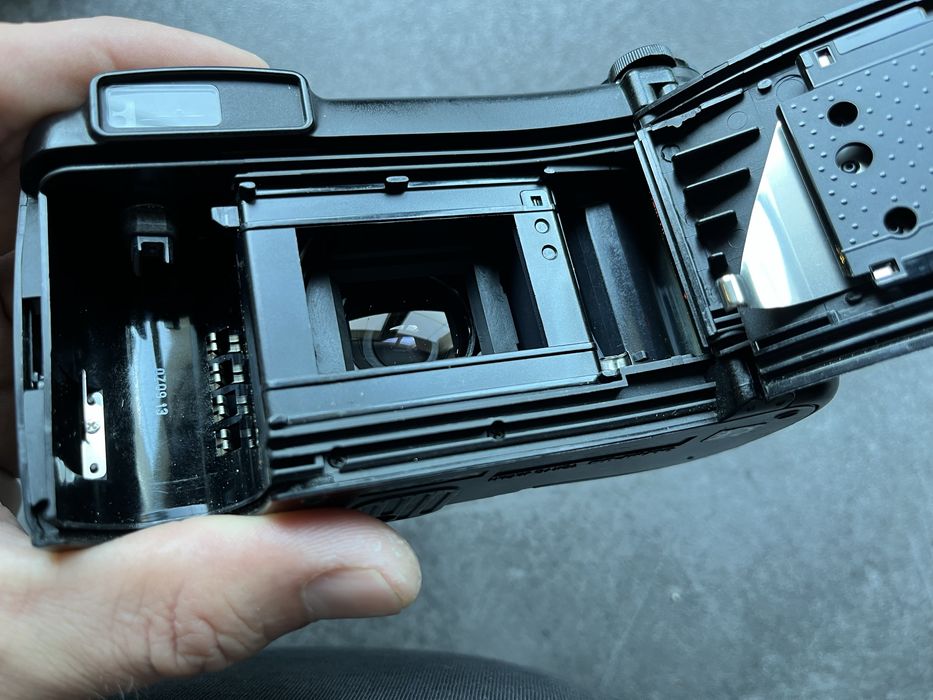 Olympus superzoom 800 aparat foto pe film