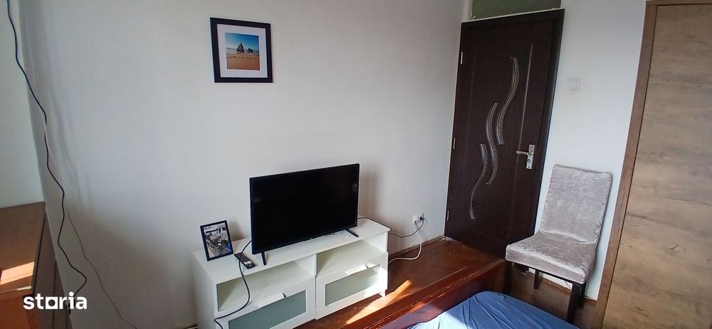 Piata Victoriei,apt 3 camere,2 bai mobilat,3 Ac,3 tv ,debara,parcare