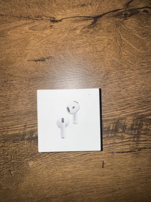Apple AirPods 4