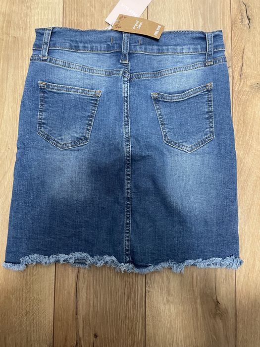 Дънкова пола, чисто нова