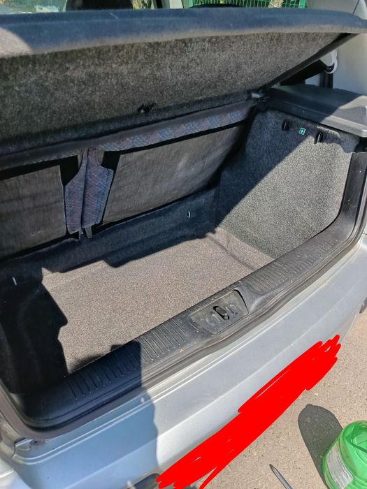 Volkswagen Polo 6N-benzina, 1.4(44kw),rulaj 90.000 km, uși 2+1 ,euro 4, manuala, volan pe stanga,
