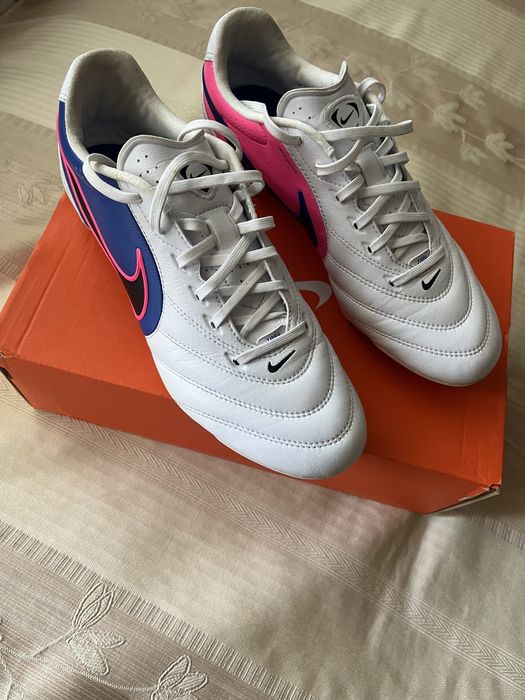 Ghete fotbal Nike Tiempo Ligera