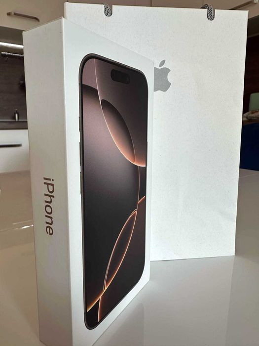 iPhone 16 Pro, Desert Titanium, 128 GB, 1 година международна гаранция