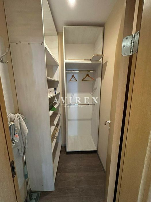 Дава се под наем Двустаен апартамент в Пловдив, Тракия - 70 кв.м за 433.5 € - Снимка #4