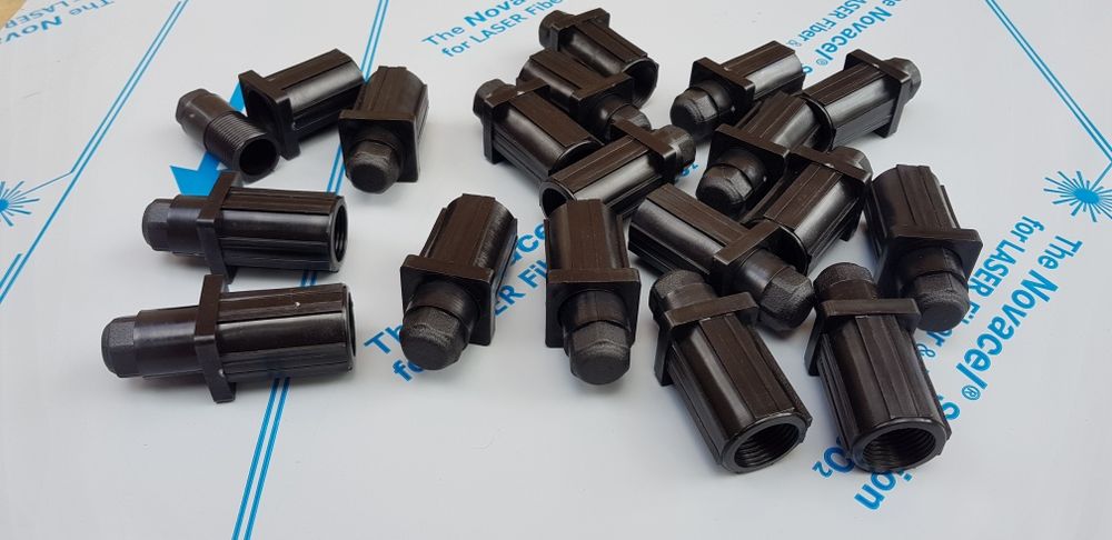 пластмасови крачета