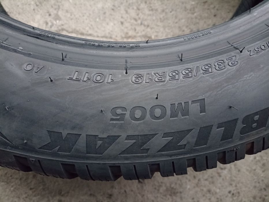 4 anvelope de iarna Bridgestone 2x235/55 R19 dot1521 2x255/50 R19