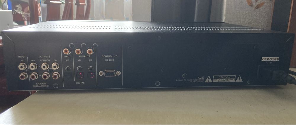 Проигрыватель CD и MD от TASCAM MD-CD1МКIII