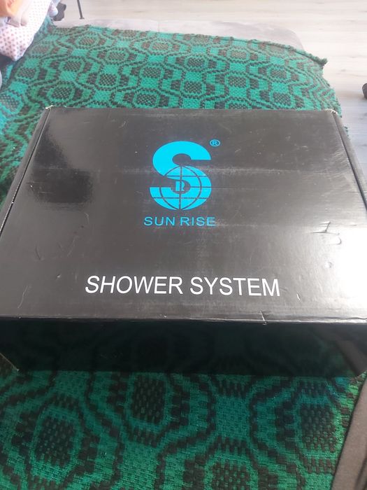 Coloană de duș cu hidromasaj  pentru cabina de duș .