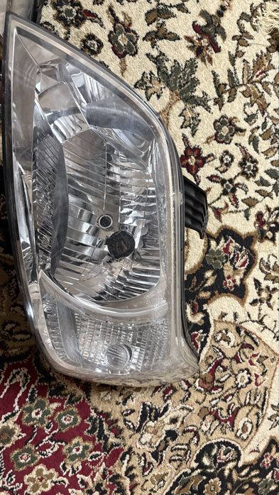 Фары от нексия 3  комплект в хорошем состоянии