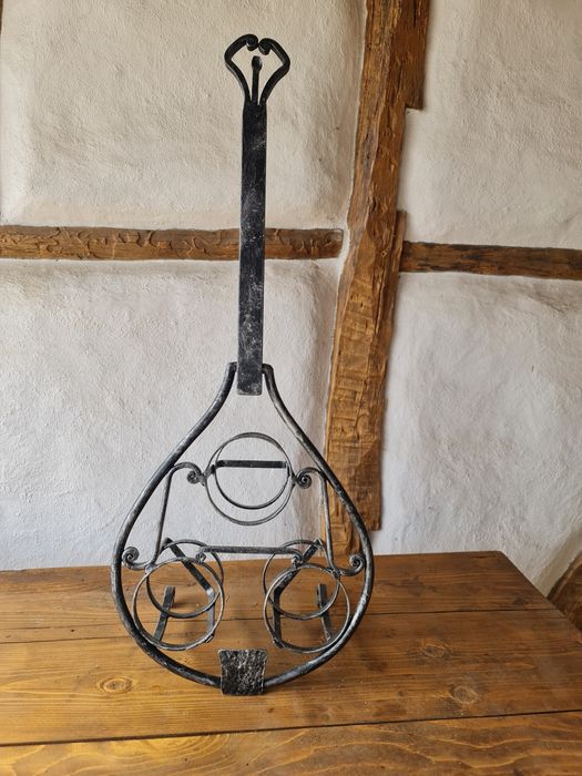 Стойка за вино от ковано желязо