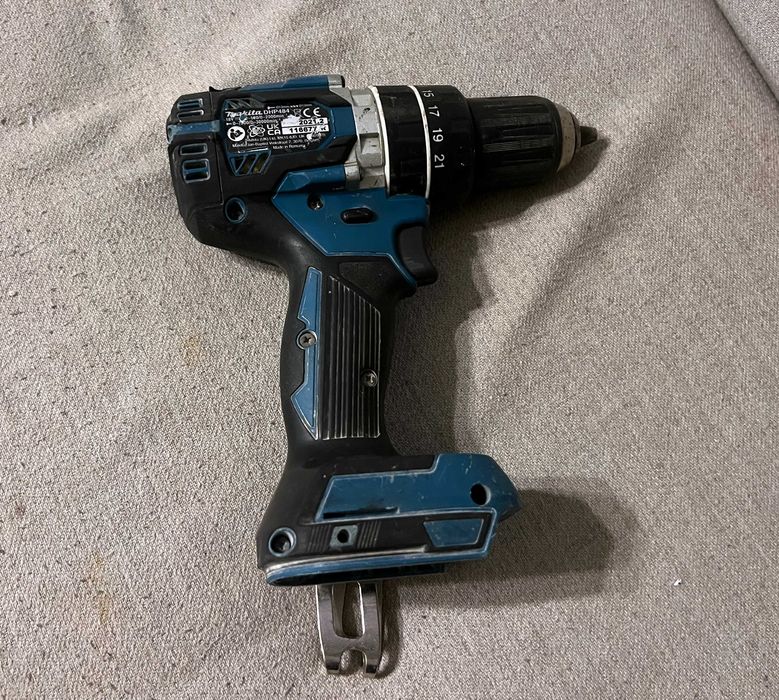 Makita DHP484 Masina gaurit insurubat cu percutie 18V
