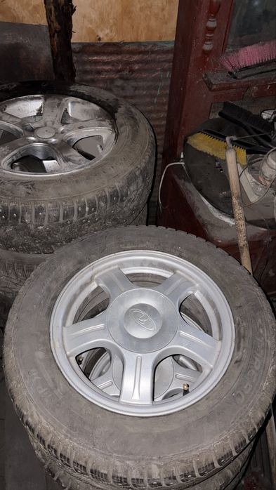 Продам диски с резиной на 14