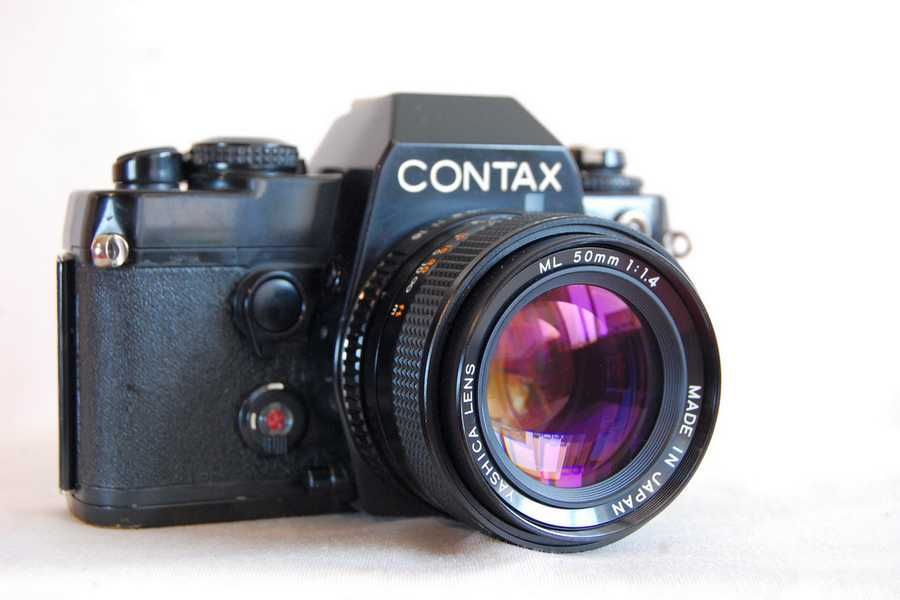 Contax 139 quartz cu obiectiv yashica ml 1.4 50, aparat foto film