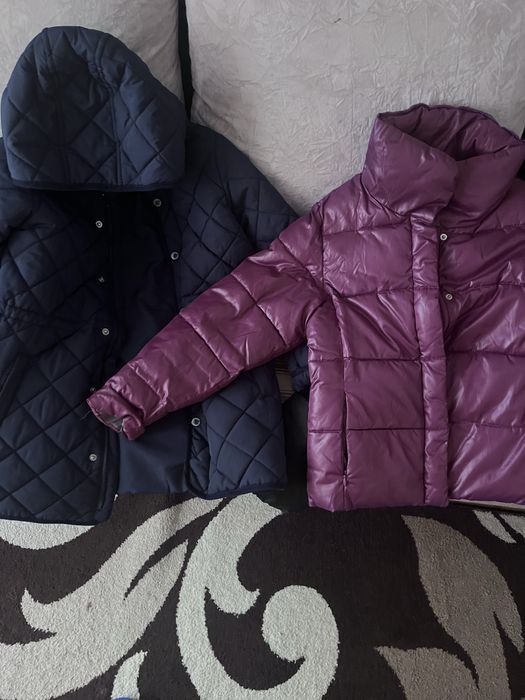 Продам куртки на девочку