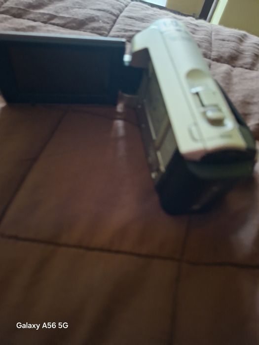 Vand  camera sony dcr-sx30E