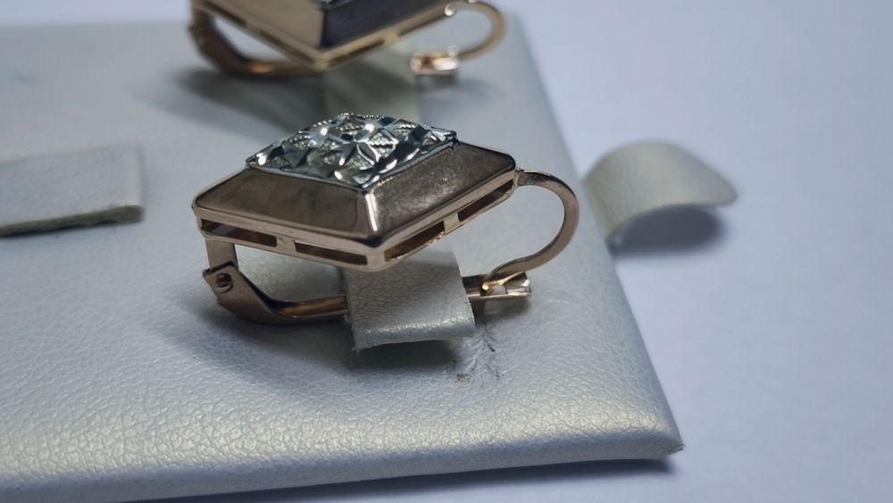 Серьги из красного золота