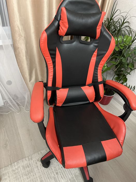 Продам игровое кресло