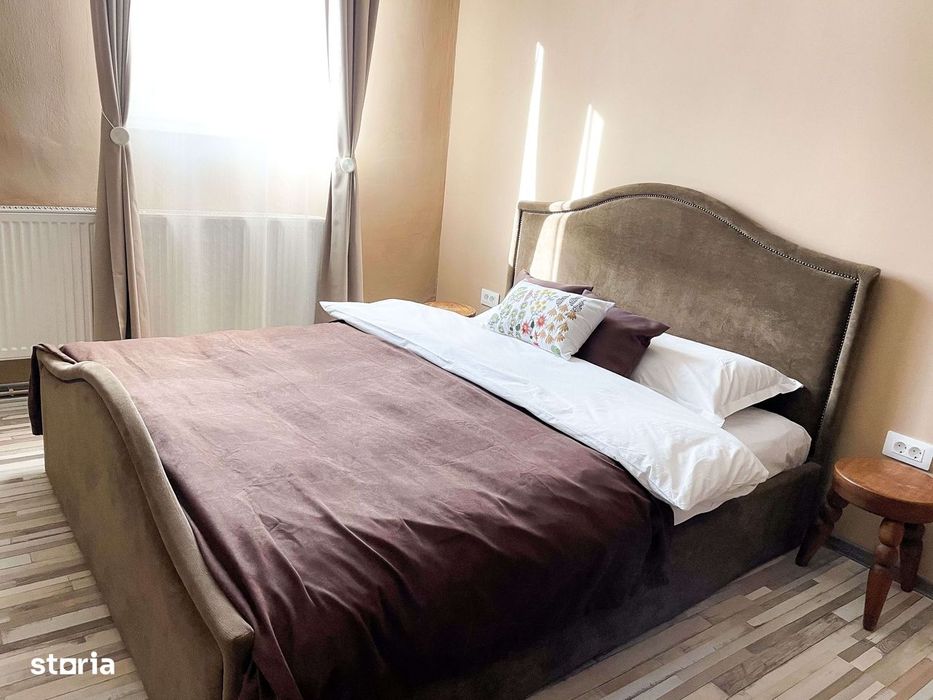 Vând apartament cu 2 camere, situat la casă, zona cenrtala