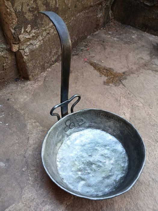 Стар меден тиган