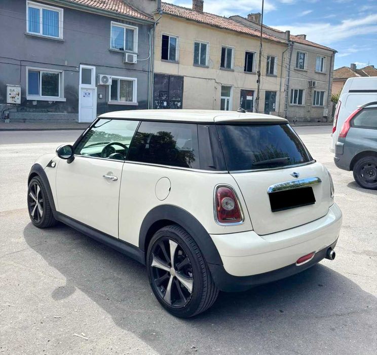 MINI ONE 1.6i 2010 г. нов внос
