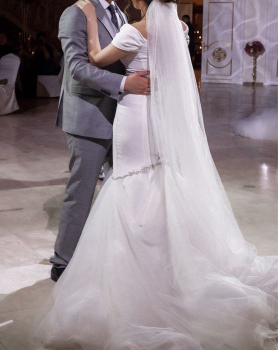 Свадебное платье со всем комплектом