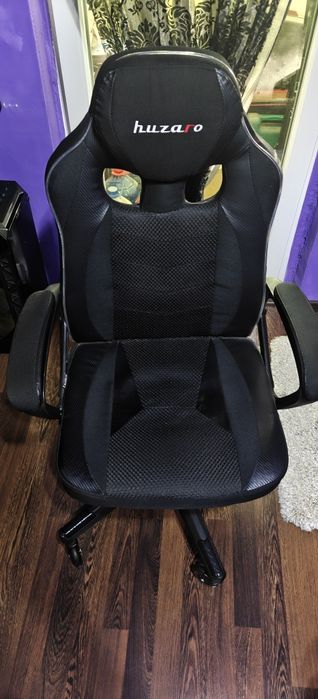 Scaun de gaming Huzzaro preț fix.