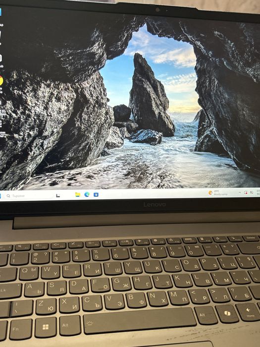 Гейминг лаптоп lenovo loq essential