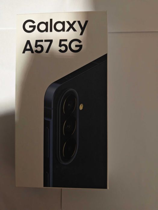 Vând Samsung A57
