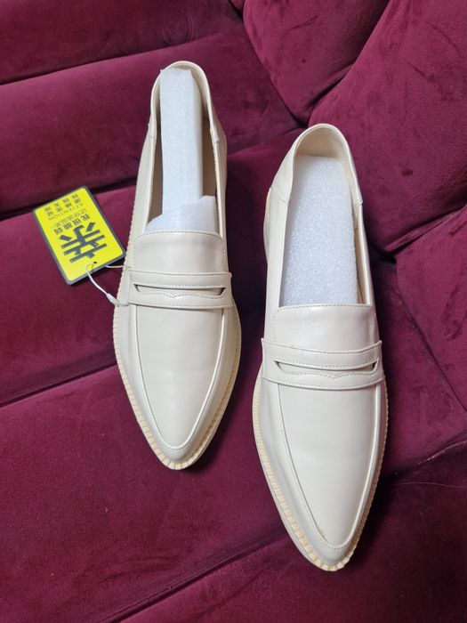 Новая женская обувь