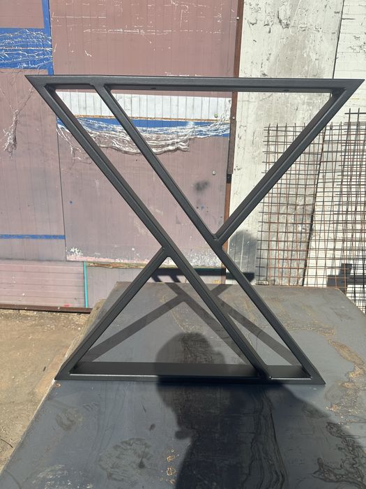 Picioare de masă și scaune vopsite electrostatic