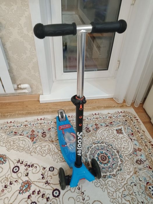 Самокат детский в отличном состоянии