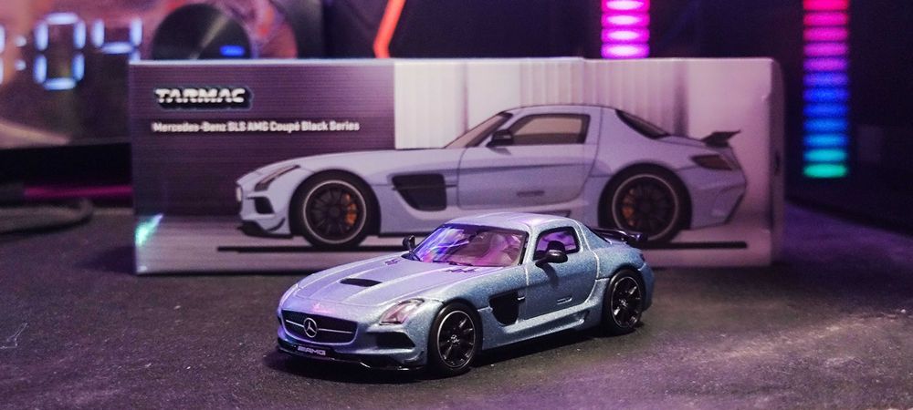 Tarmac Works Mercedes-Benz SLS AMG Black Series