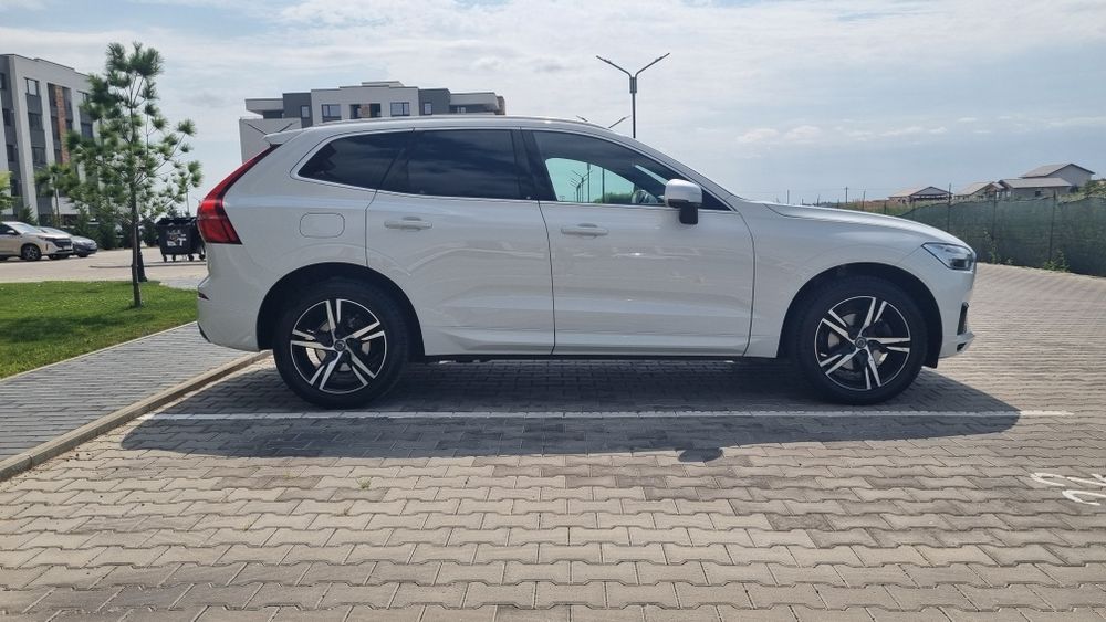 Volvo XC 60  / 2018  / 190 cai  / R - design