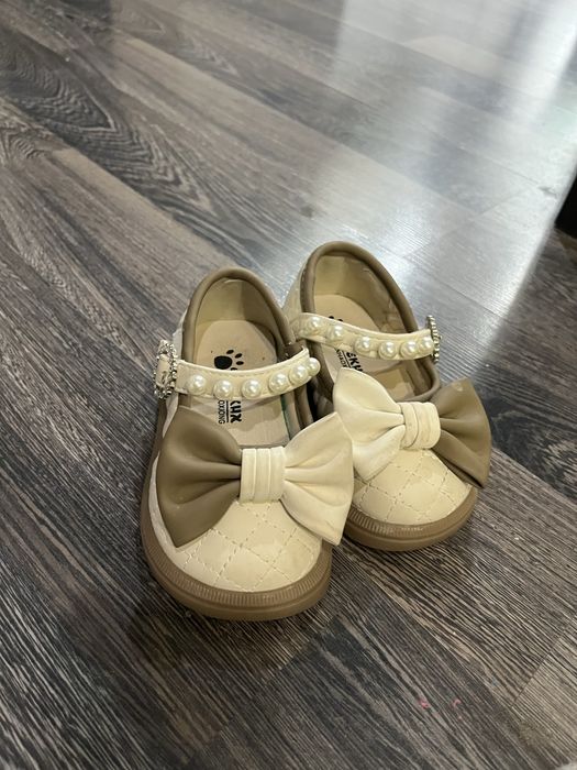 Обувь для девочки размер 20-23