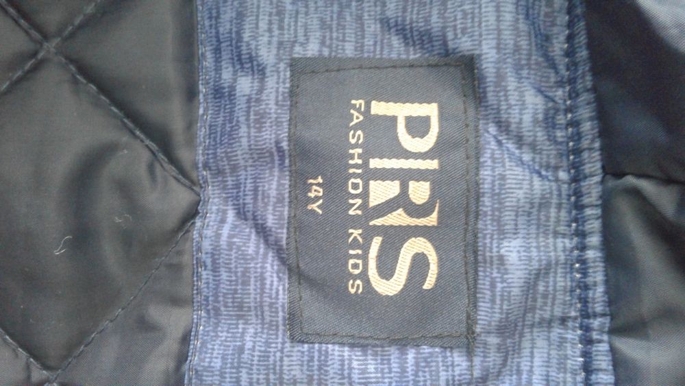 Продам куртку для мальчика.