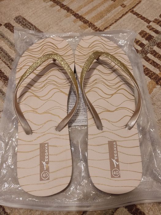 Сланцы новые,39 размер