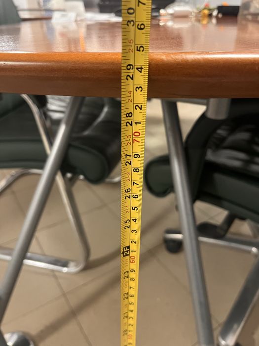 Луксозно офис обзавеждане- само лично предаване